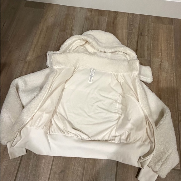 Alo Yoga Foxy Sherpa Jacket size XS Ivory - Picture 4 of 9